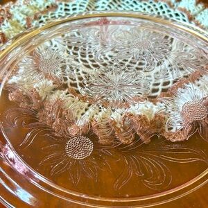 Vintage Pink Jeanette Depression Glass Daisy/Sunflower 10” Round Cake Plate
